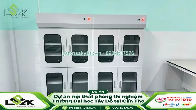 Tủ dung cu phòng thí nghiệm